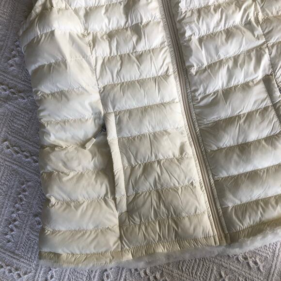 Heat Keep White Fur Lined Puffer Vest Small Packable Gorpcore Minimalist - Picture 3 of 11